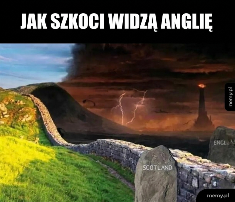 Krajobraz z murami, burzowe niebo i zamek w tle.