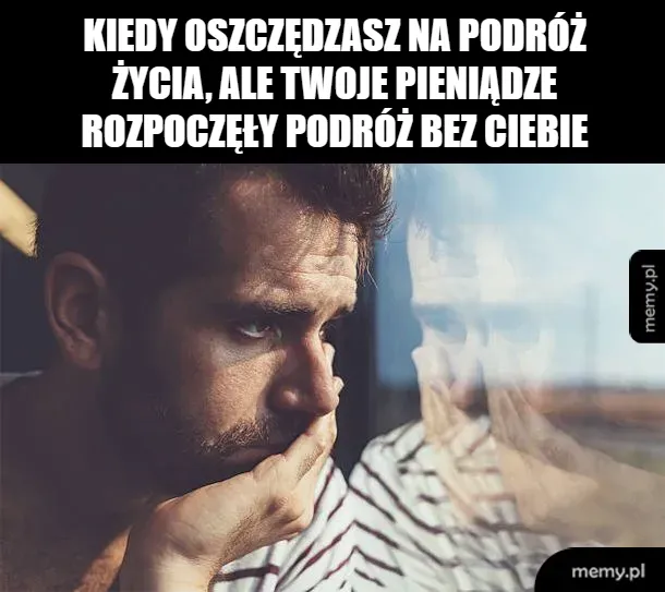 Mężczyzna z zamyśloną miną, patrzący przez okno.