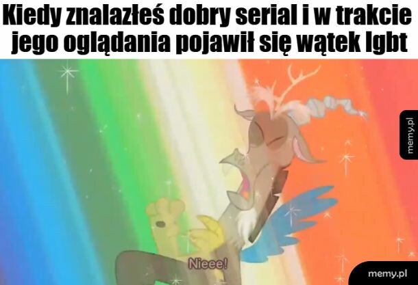 Postać Discord z MLP krzycząca na tle tęczy z napisem Nieee!